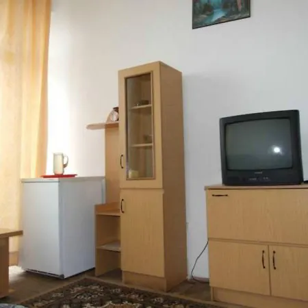 Sanatoriy Almaz אתר נופש 2*